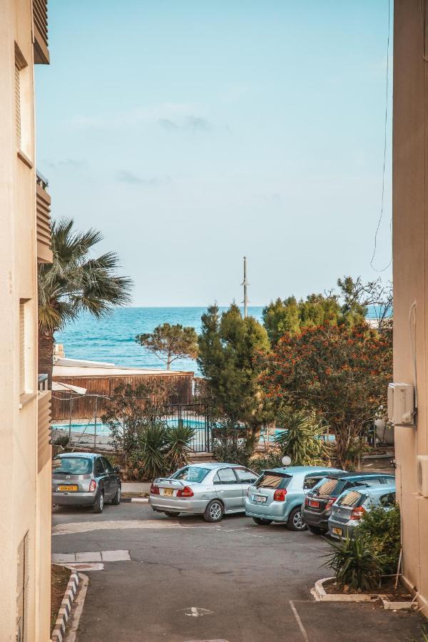 The Green Apartment Larnaca Exterior foto